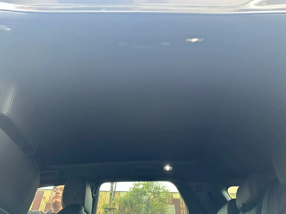 2022 Land Rover Discovery Sport 2.0T 249HP L4 9AT,autocango,china used car exporter,china ev exporter,chinese used car exporter,chinese used ev exporter