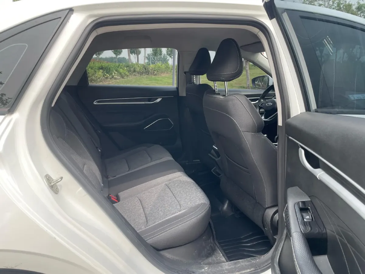 2023 Geely Emgrand 1.5L 127HP L4 5MT,autocango,china used car exporter,china ev exporter,chinese used car exporter,chinese used ev exporter