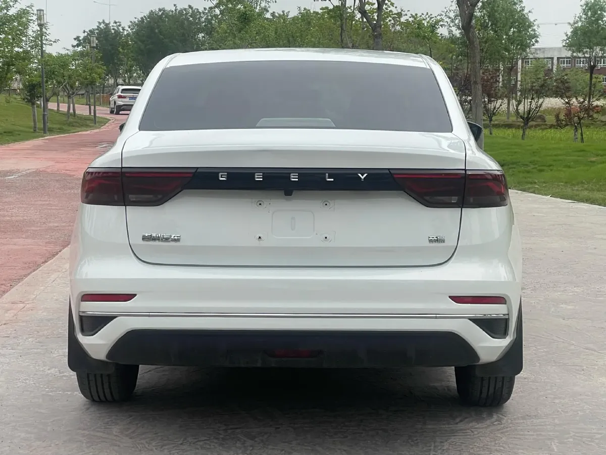 2023 Geely Emgrand 1.5L 127HP L4 5MT,autocango,china used car exporter,china ev exporter,chinese used car exporter,chinese used ev exporter