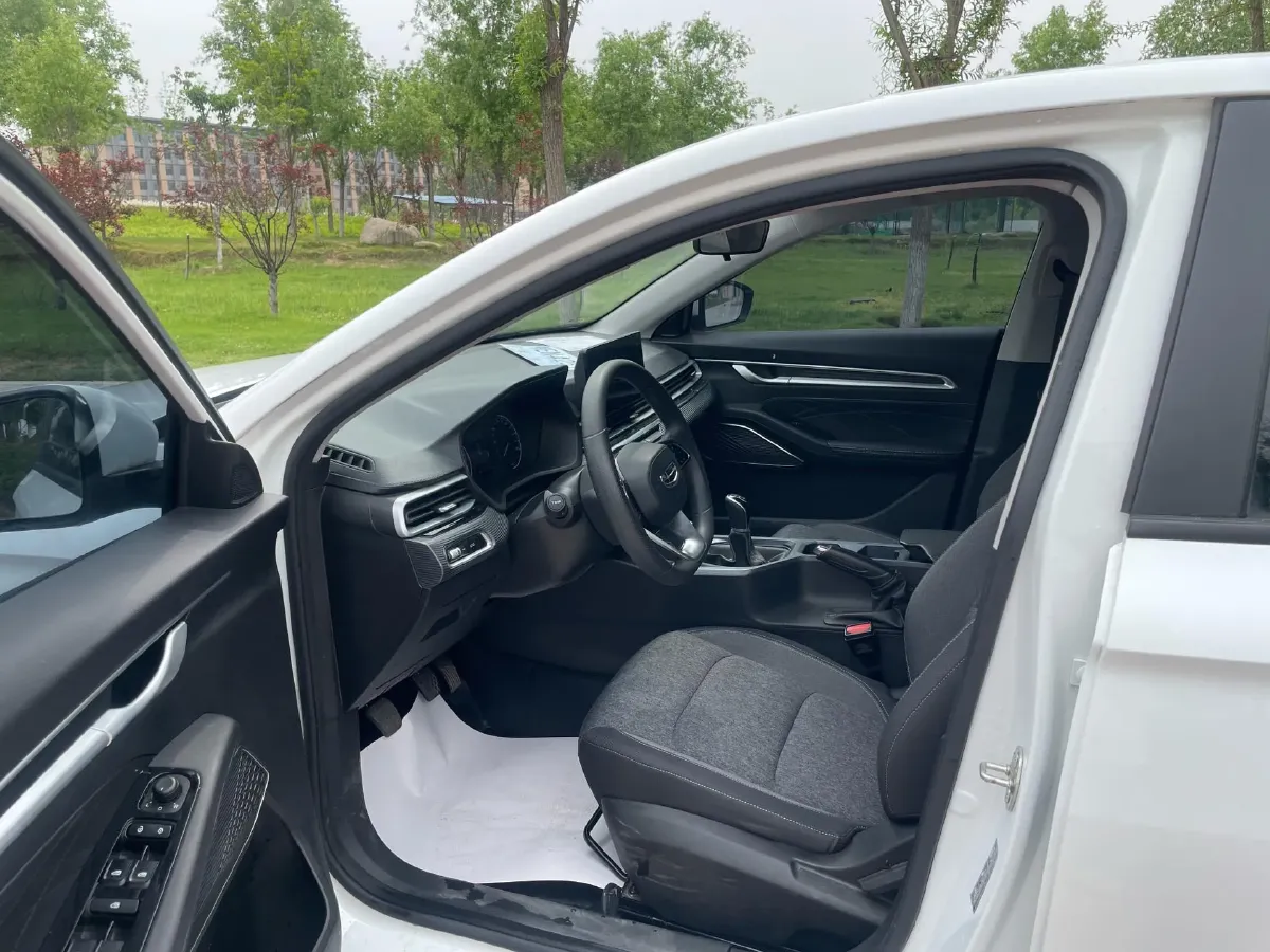 2023 Geely Emgrand 1.5L 127HP L4 5MT,autocango,china used car exporter,china ev exporter,chinese used car exporter,chinese used ev exporter