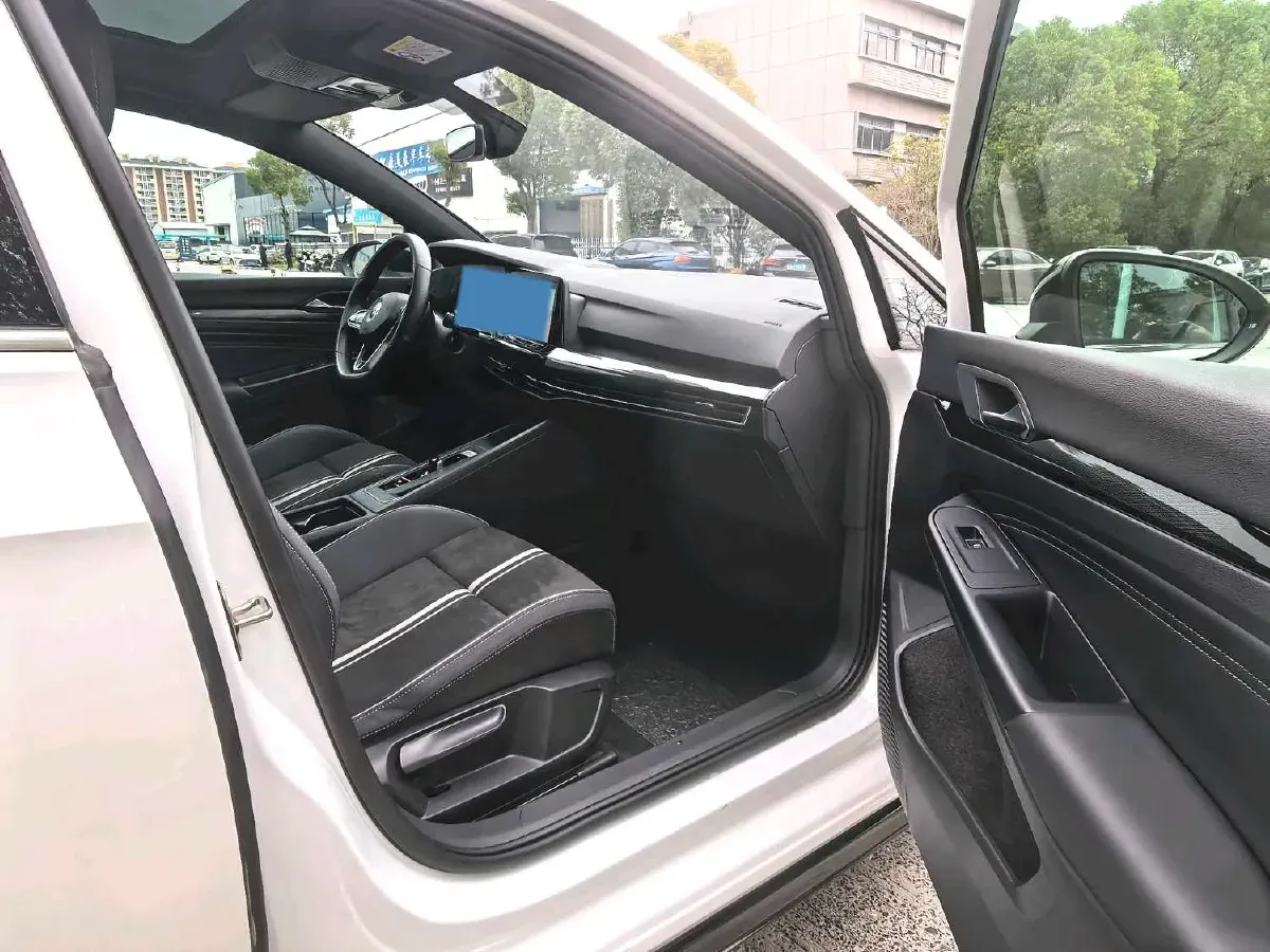 2023 Volkswagen Golf 1.4T 150HP L4 7DCT,autocango,china used car exporter,china ev exporter,chinese used car exporter,chinese used ev exporter