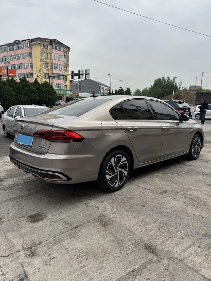 2023 Volkswagen Bora 1.2T 116HP L4 7DCT,autocango,china used car exporter,china ev exporter,chinese used car exporter,chinese used ev exporter