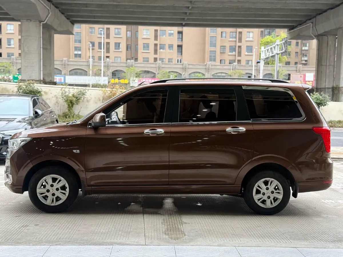 2021 WuLing RongGuang New Truck 1.5L 99HP L4 5MT,autocango,china used car exporter,china ev exporter,chinese used car exporter,chinese used ev exporter