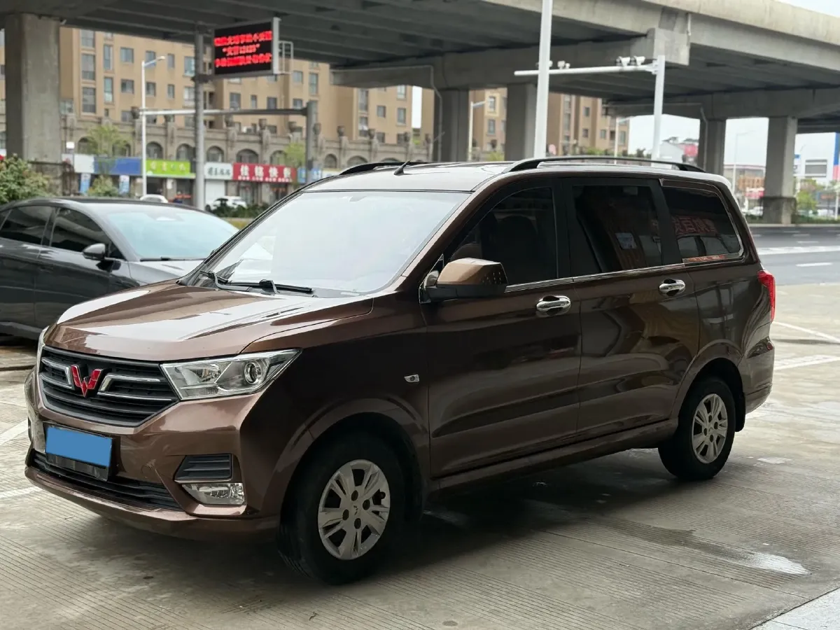 2021 WuLing RongGuang New Truck 1.5L 99HP L4 5MT,autocango,china used car exporter,china ev exporter,chinese used car exporter,chinese used ev exporter
