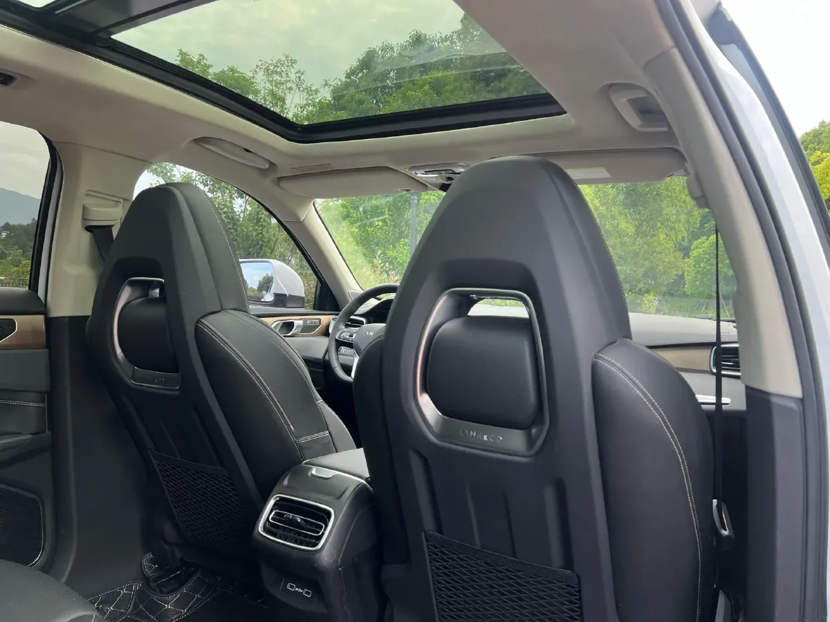 2019 LYNK&CO 01 2.0T 190HP L4 6AT,autocango,china used car exporter,china ev exporter,chinese used car exporter,chinese used ev exporter