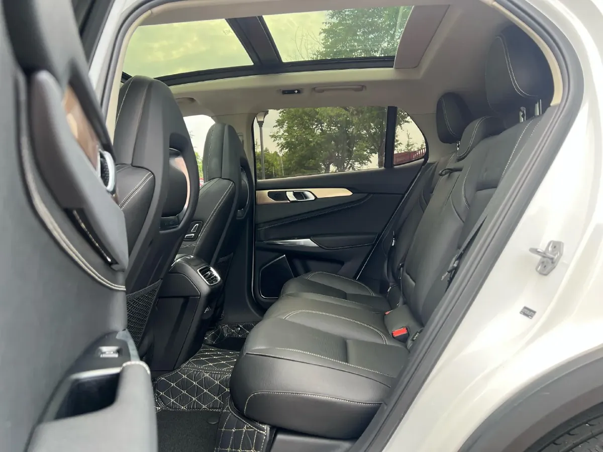 2019 LYNK&CO 01 2.0T 190HP L4 6AT,autocango,china used car exporter,china ev exporter,chinese used car exporter,chinese used ev exporter