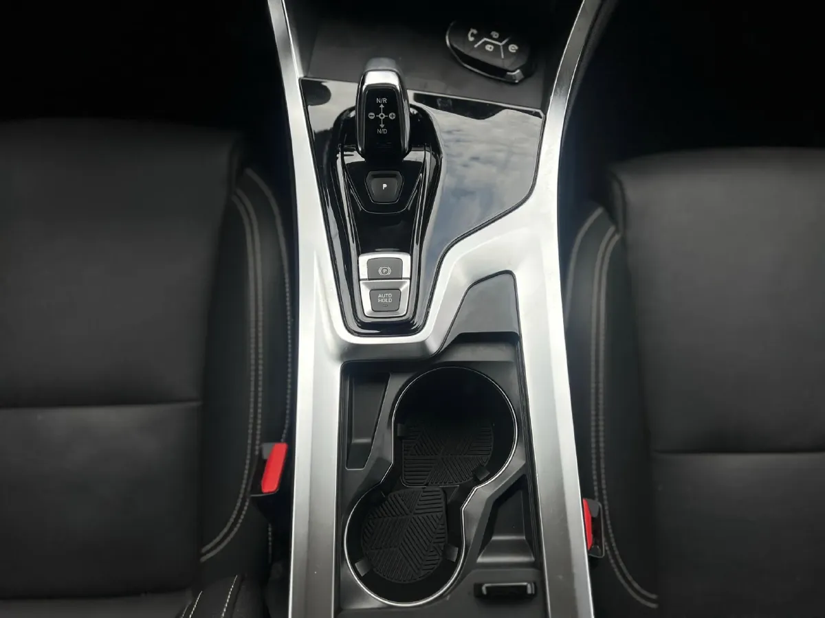 2019 LYNK&CO 01 2.0T 190HP L4 6AT,autocango,china used car exporter,china ev exporter,chinese used car exporter,chinese used ev exporter