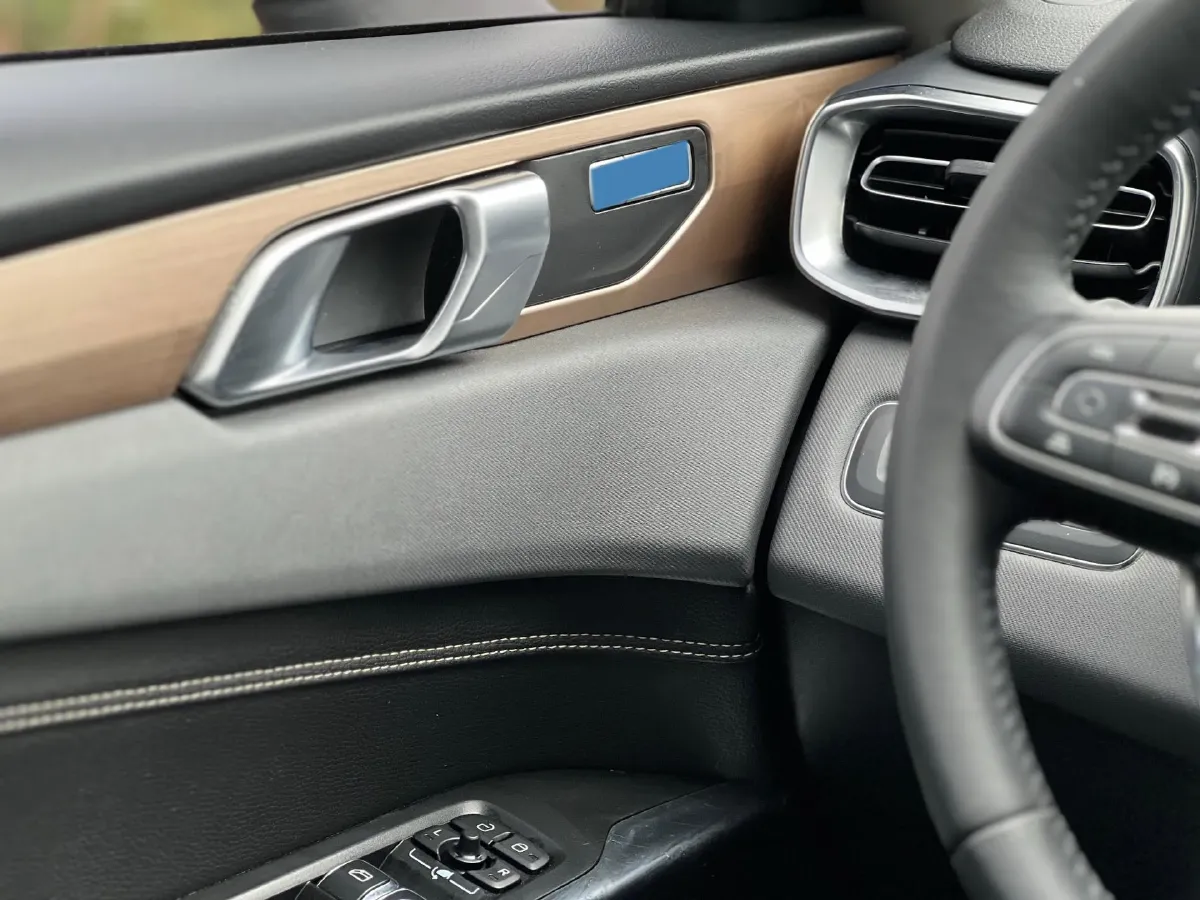 2019 LYNK&CO 01 2.0T 190HP L4 6AT,autocango,china used car exporter,china ev exporter,chinese used car exporter,chinese used ev exporter