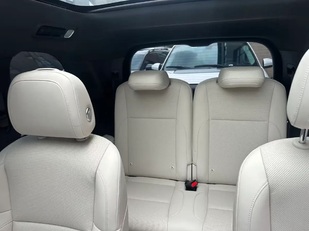 2025 Li L9 Range Extended 154HP REEV,autocango,china used car exporter,china ev exporter,chinese used car exporter,chinese used ev exporter