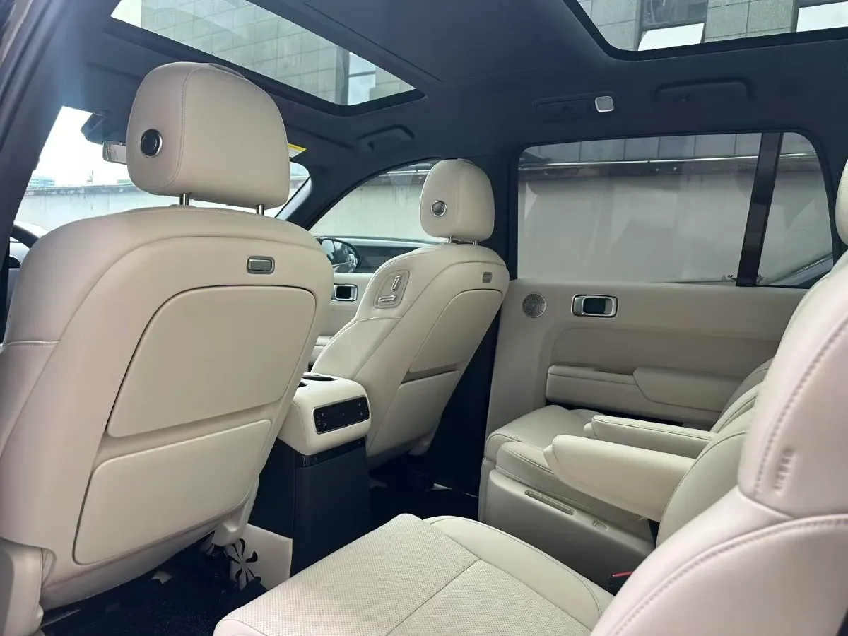 2025 Li L9 Range Extended 154HP REEV,autocango,china used car exporter,china ev exporter,chinese used car exporter,chinese used ev exporter