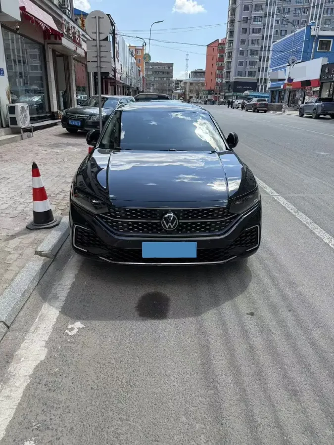 2023 Volkswagen Passat 2.0T 186HP L4 7DCT,autocango,china used car exporter,china ev exporter,chinese used car exporter,chinese used ev exporter