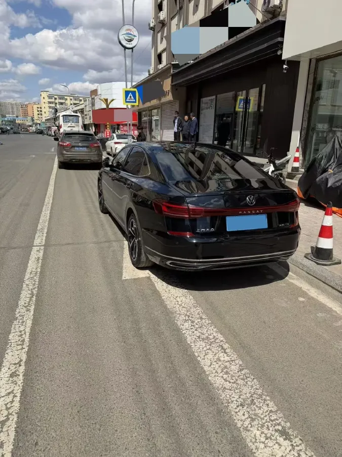 2023 Volkswagen Passat 2.0T 186HP L4 7DCT,autocango,china used car exporter,china ev exporter,chinese used car exporter,chinese used ev exporter