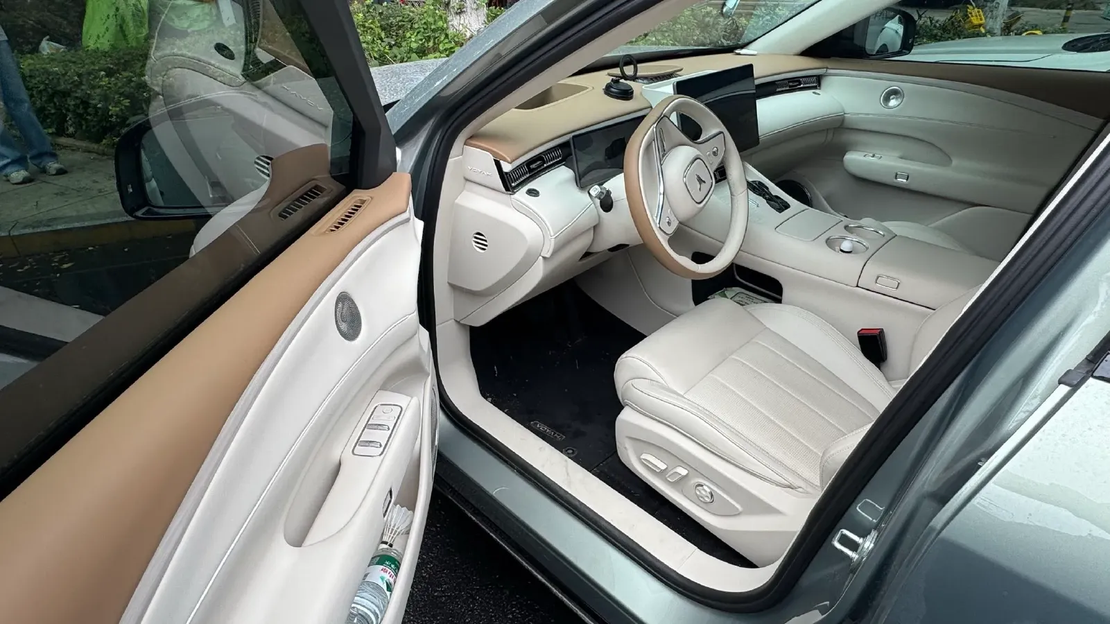 2025 Voyah FREE REEV 129HP REEV,autocango,china used car exporter,china ev exporter,chinese used car exporter,chinese used ev exporter