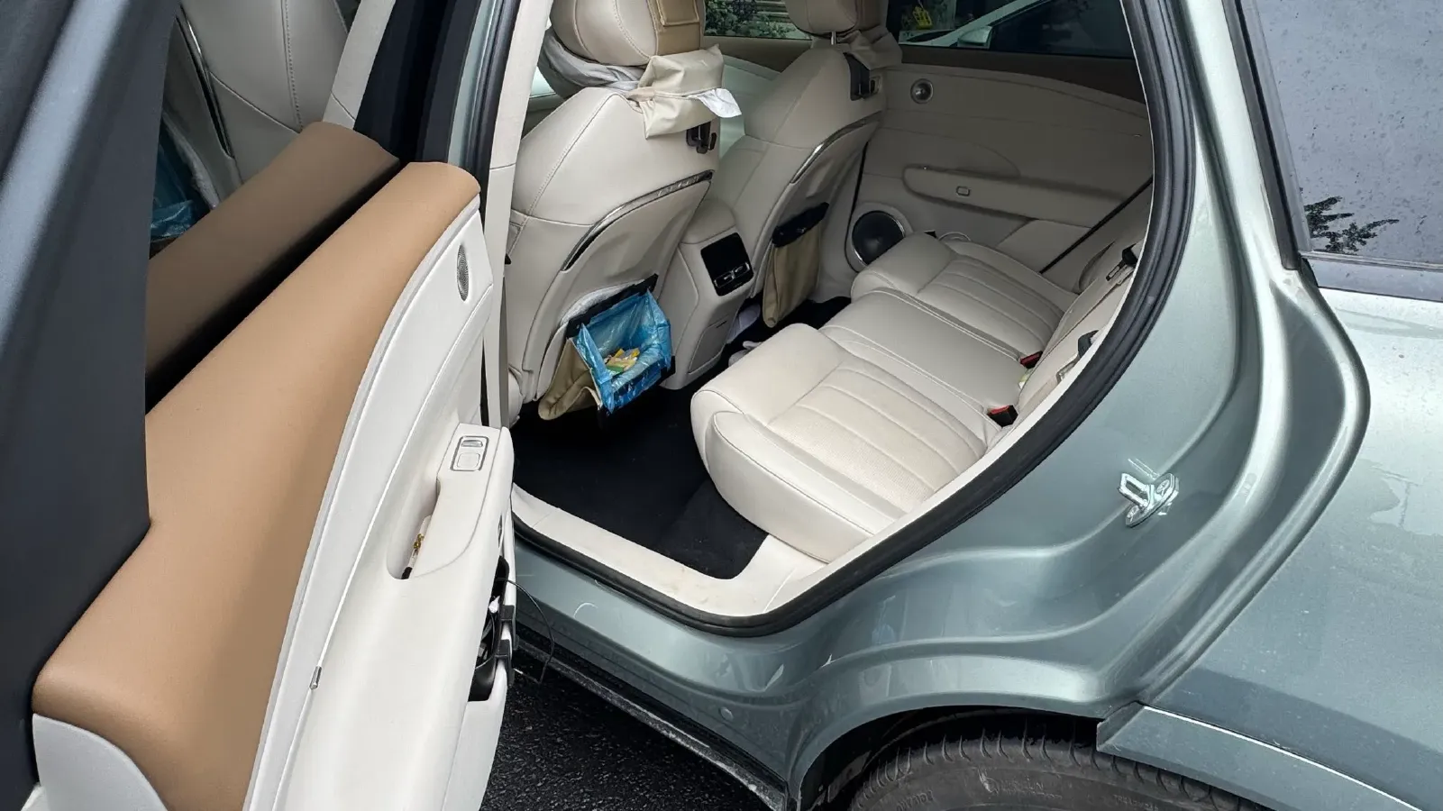 2025 Voyah FREE REEV 129HP REEV,autocango,china used car exporter,china ev exporter,chinese used car exporter,chinese used ev exporter