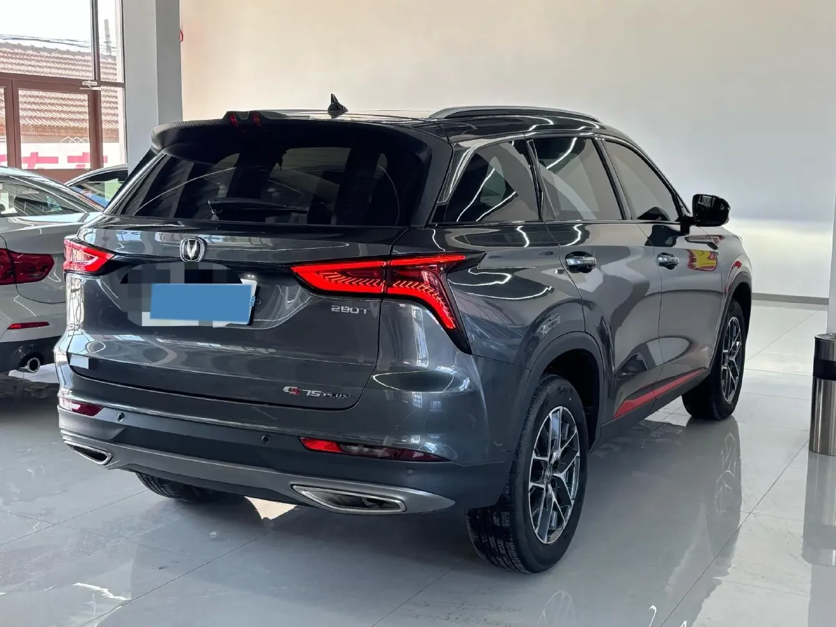 2022 ChangAn CS75 Plus 1.5T 178HP L4 6AT,autocango,china used car exporter,china ev exporter,chinese used car exporter,chinese used ev exporter