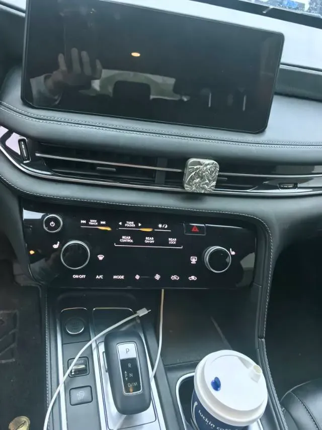 2022 Infiniti QX60 2.0T 252HP L4 9AT,autocango,china used car exporter,china ev exporter,chinese used car exporter,chinese used ev exporter