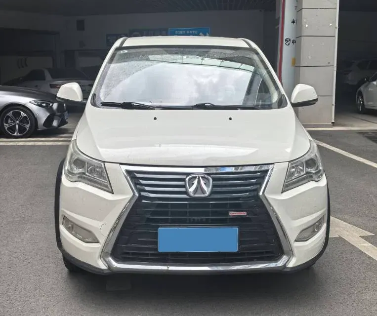 2017 BAIC WeiWang M50F 1.5L 116HP L4 5MT,autocango,china used car exporter,china ev exporter,chinese used car exporter,chinese used ev exporter