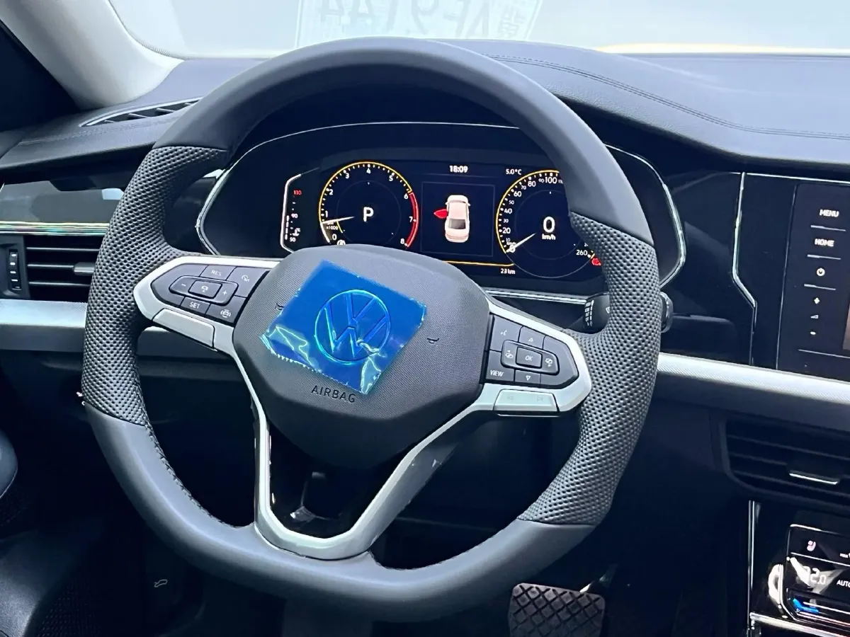 2026 Volkswagen Passat 2.0T 220HP L4 7DCT,autocango,china used car exporter,china ev exporter,chinese used car exporter,chinese used ev exporter