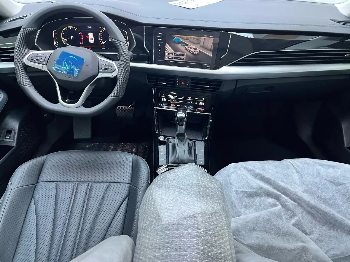 2026 Volkswagen Passat 2.0T 220HP L4 7DCT,autocango,china used car exporter,china ev exporter,chinese used car exporter,chinese used ev exporter