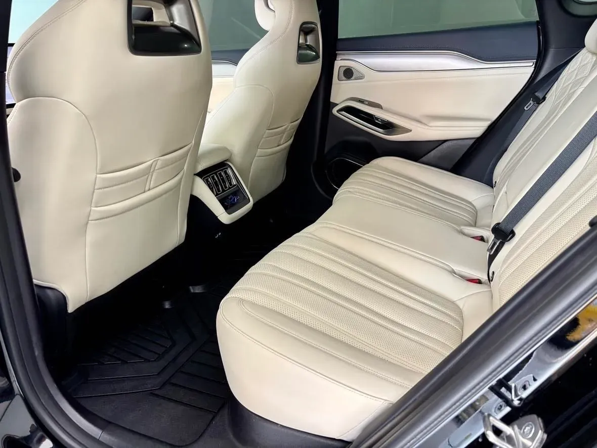 2025 BYD SongL EV BEV 71.8KWH,autocango,china used car exporter,china ev exporter,chinese used car exporter,chinese used ev exporter