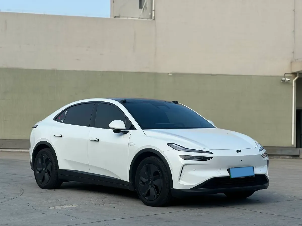 2024 IM L6 BEV 75KWH,autocango,china used car exporter,china ev exporter,chinese used car exporter,chinese used ev exporter