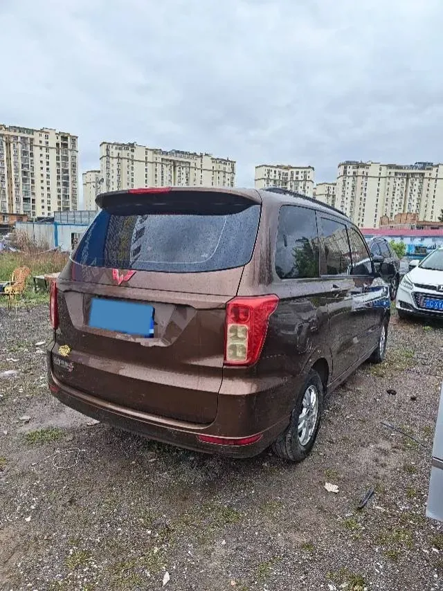 2018 WuLing HongGuang 1.5L 105HP L4 5MT,autocango,china used car exporter,china ev exporter,chinese used car exporter,chinese used ev exporter