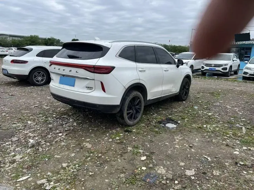 2021 Haval H6 2.0T 211HP L4 7DCT,autocango,china used car exporter,china ev exporter,chinese used car exporter,chinese used ev exporter