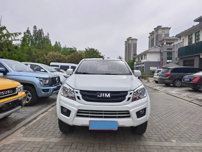 2019 Isuzu Jim 2.0T 204HP L4 5MT,autocango,china used car exporter,china ev exporter,chinese used car exporter,chinese used ev exporter