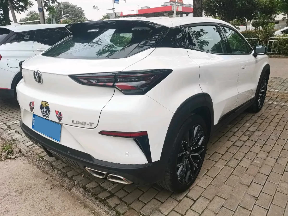 2022 ChangAn UNI-T 1.5T 188HP L4 7DCT,autocango,china used car exporter,china ev exporter,chinese used car exporter,chinese used ev exporter