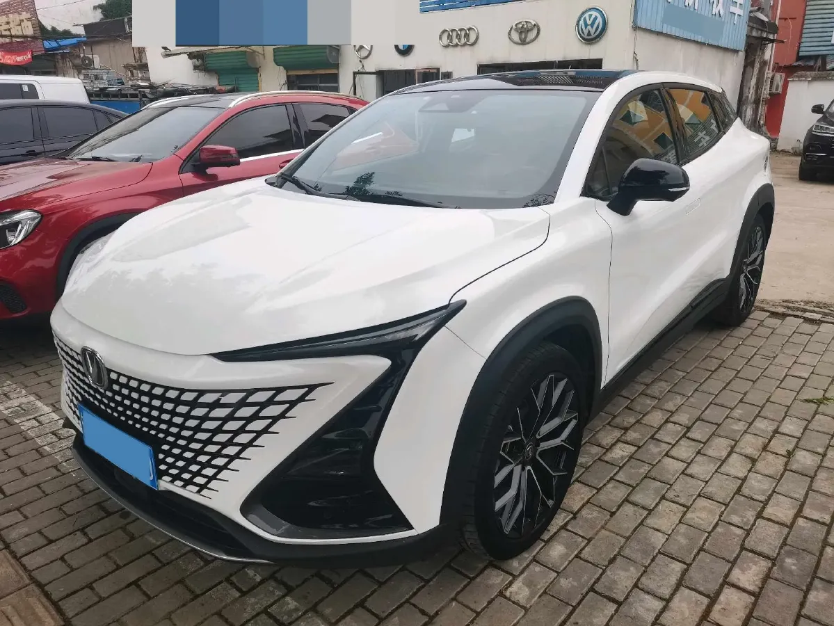 2022 ChangAn UNI-T 1.5T 188HP L4 7DCT,autocango,china used car exporter,china ev exporter,chinese used car exporter,chinese used ev exporter