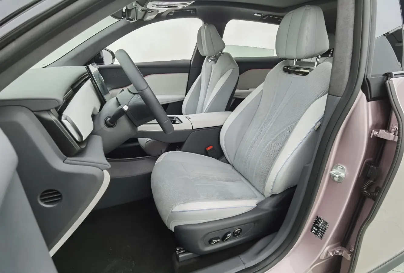 2024 Voyah ZhiYin BEV 77KWH,autocango,china used car exporter,china ev exporter,chinese used car exporter,chinese used ev exporter