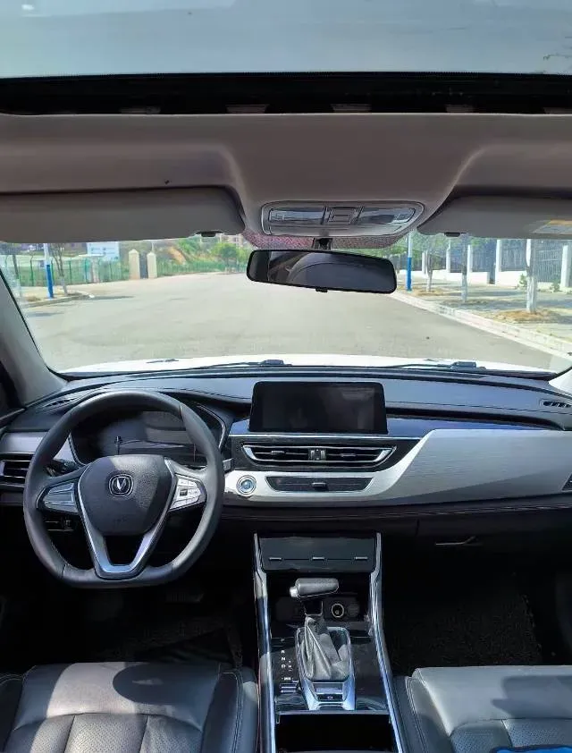 2020 ChangAn CS75 1.5T 178HP L4 7DCT,autocango,china used car exporter,china ev exporter,chinese used car exporter,chinese used ev exporter