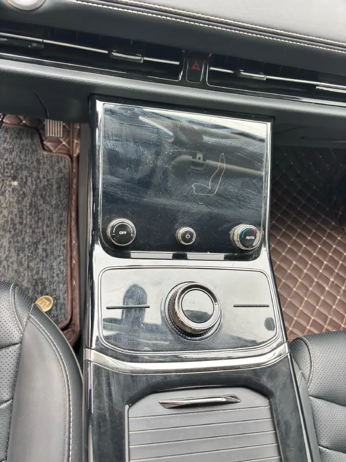 2022 Venucia Grand V 1.5T 190HP L4 7DCT,autocango,china used car exporter,china ev exporter,chinese used car exporter,chinese used ev exporter