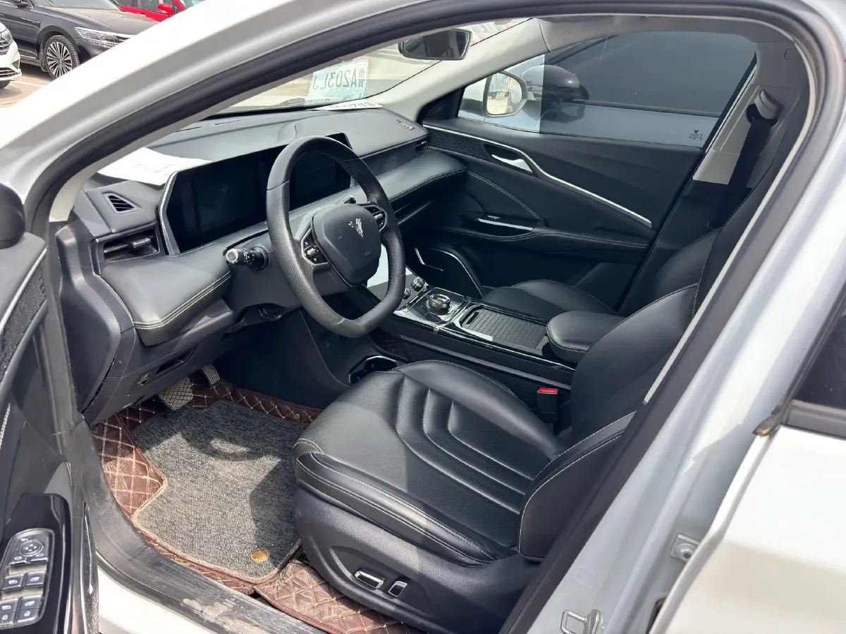 2022 Venucia Grand V 1.5T 190HP L4 7DCT,autocango,china used car exporter,china ev exporter,chinese used car exporter,chinese used ev exporter