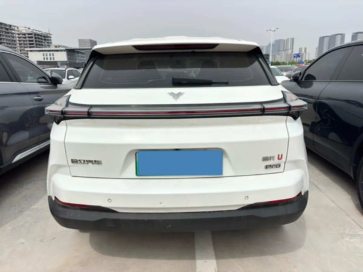 2022 Venucia Grand V 1.5T 190HP L4 7DCT,autocango,china used car exporter,china ev exporter,chinese used car exporter,chinese used ev exporter