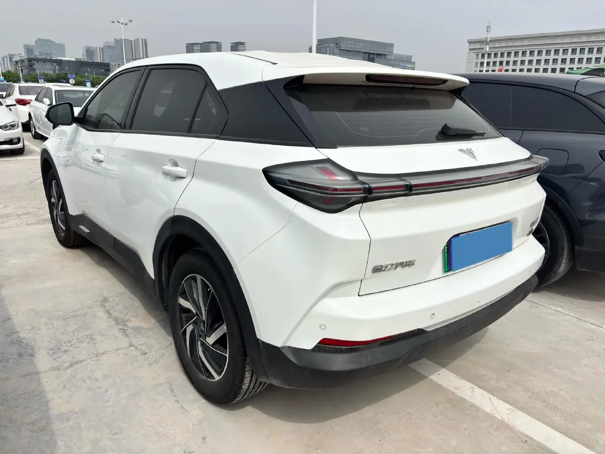 2022 Venucia Grand V 1.5T 190HP L4 7DCT,autocango,china used car exporter,china ev exporter,chinese used car exporter,chinese used ev exporter