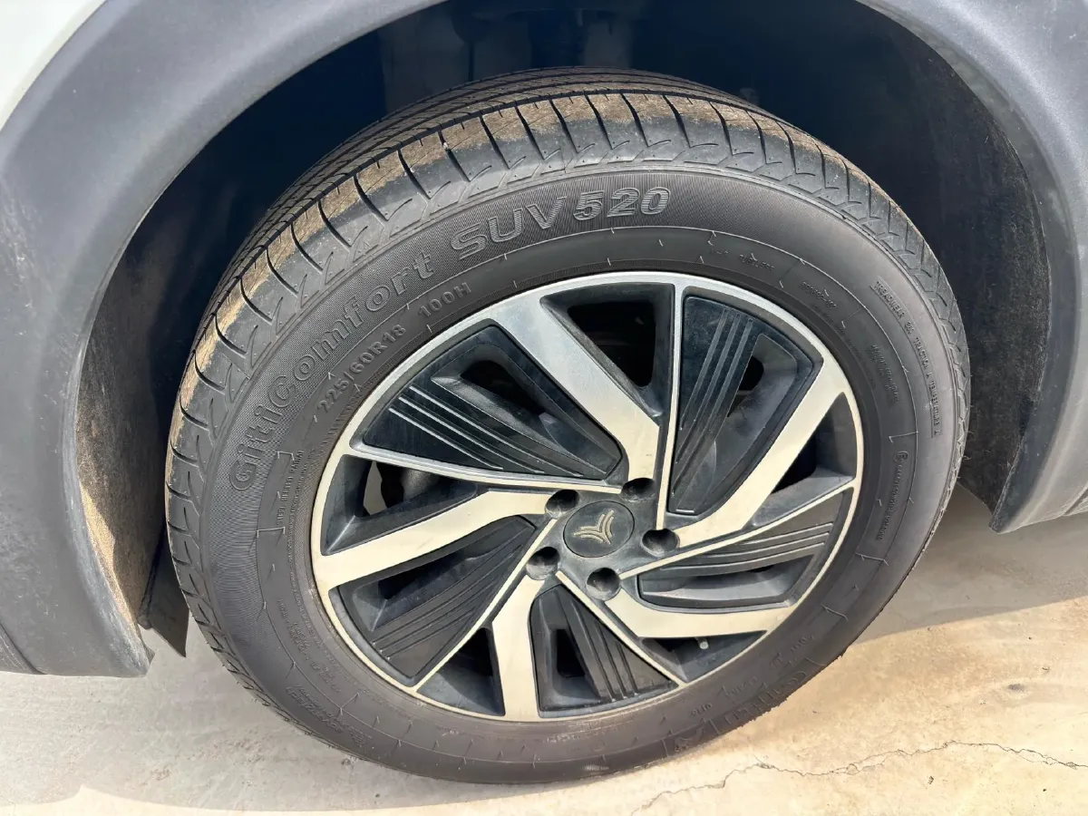 2022 Venucia Grand V 1.5T 190HP L4 7DCT,autocango,china used car exporter,china ev exporter,chinese used car exporter,chinese used ev exporter