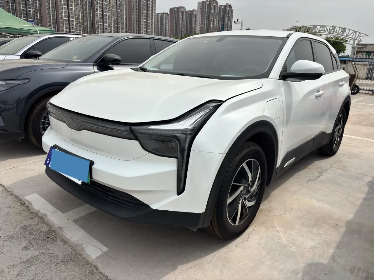 2022 Venucia Grand V 1.5T 190HP L4 7DCT,autocango,china used car exporter,china ev exporter,chinese used car exporter,chinese used ev exporter