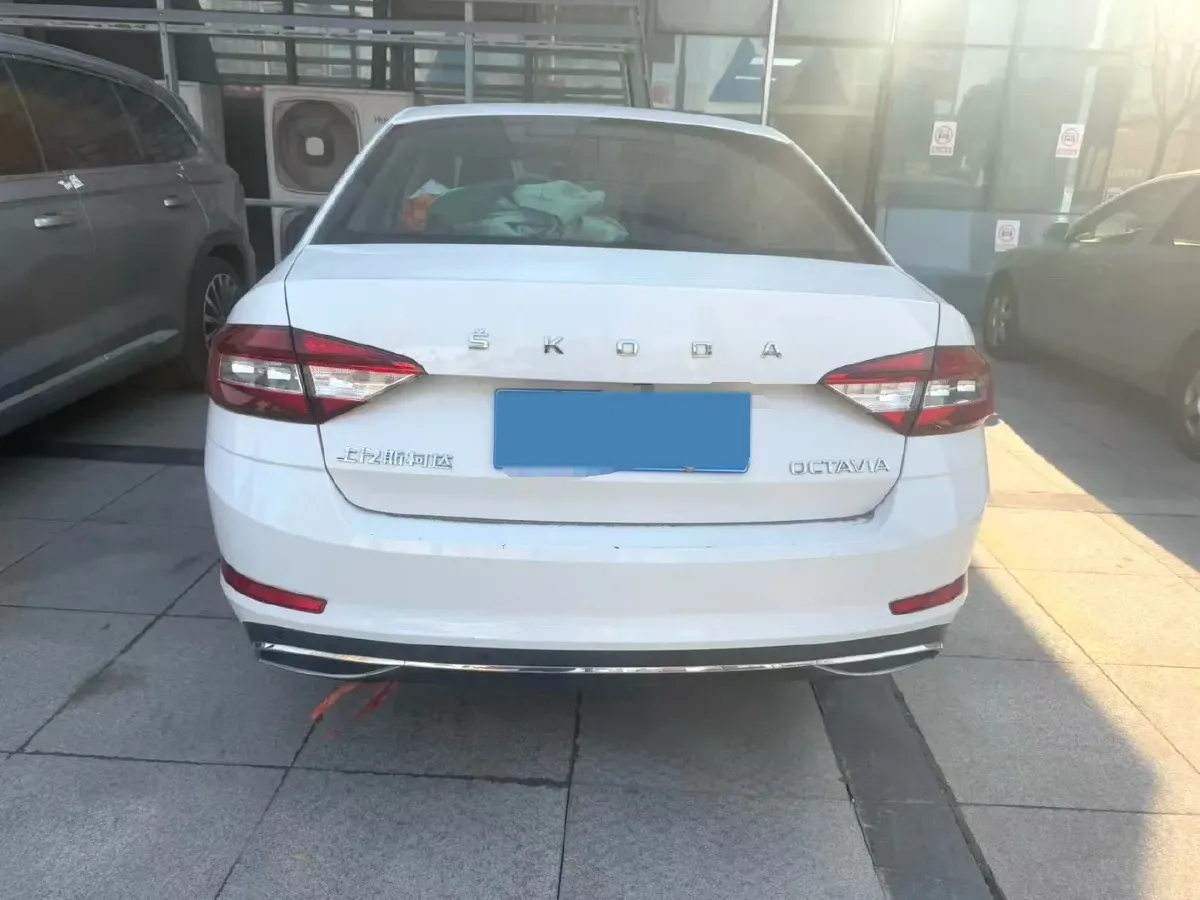 2020 Skoda Octavia 1.5L 113HP L4 6AT,autocango,china used car exporter,china ev exporter,chinese used car exporter,chinese used ev exporter