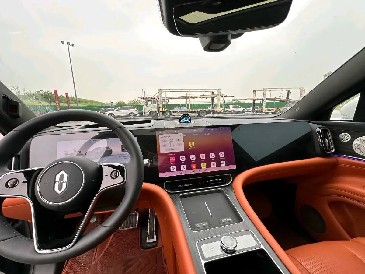 2024 HIMA AITO M9 1.5T 152HP L4 REEV 52KWH,autocango,china used car exporter,china ev exporter,chinese used car exporter,chinese used ev exporter