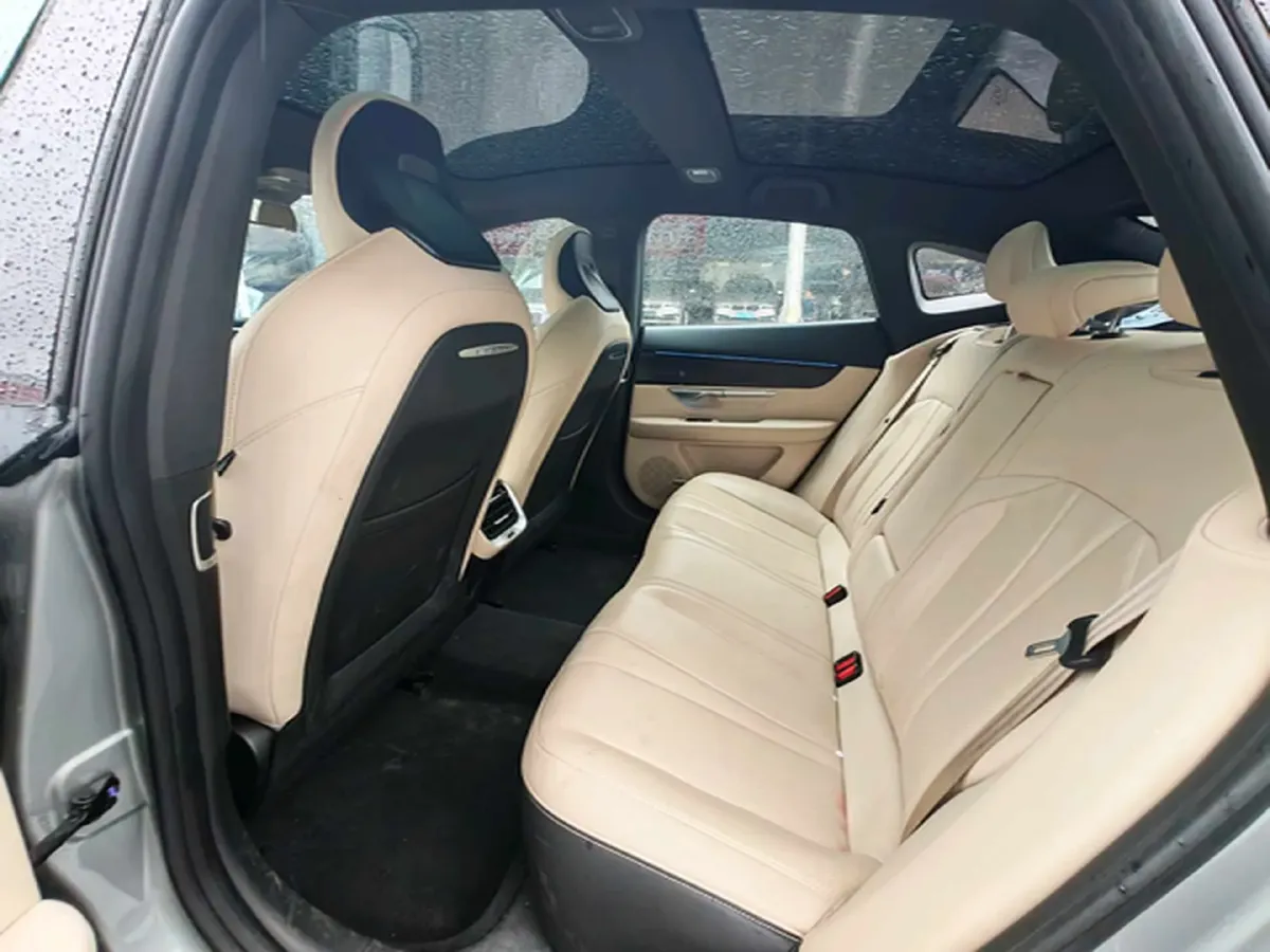 2022 Xpeng P7 BEV 83.1KWH,autocango,china used car exporter,china ev exporter,chinese used car exporter,chinese used ev exporter