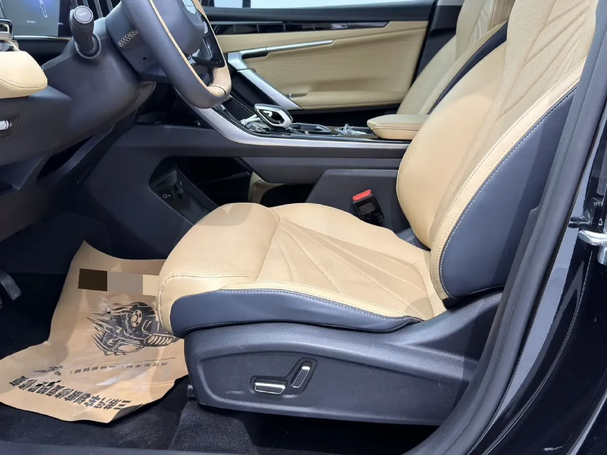 2023 Geely StarRay 1.5T 181HP L4 7DCT,autocango,china used car exporter,china ev exporter,chinese used car exporter,chinese used ev exporter