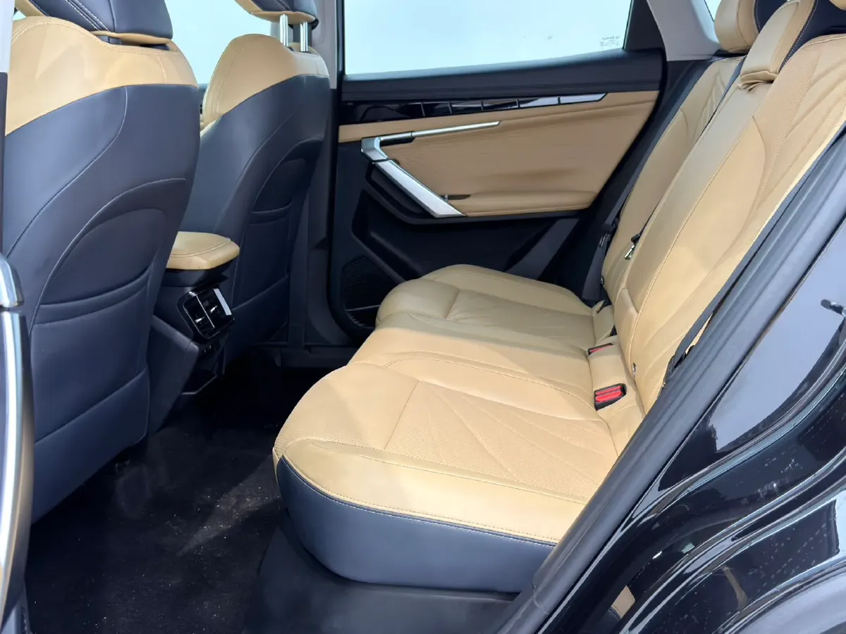 2023 Geely StarRay 1.5T 181HP L4 7DCT,autocango,china used car exporter,china ev exporter,chinese used car exporter,chinese used ev exporter