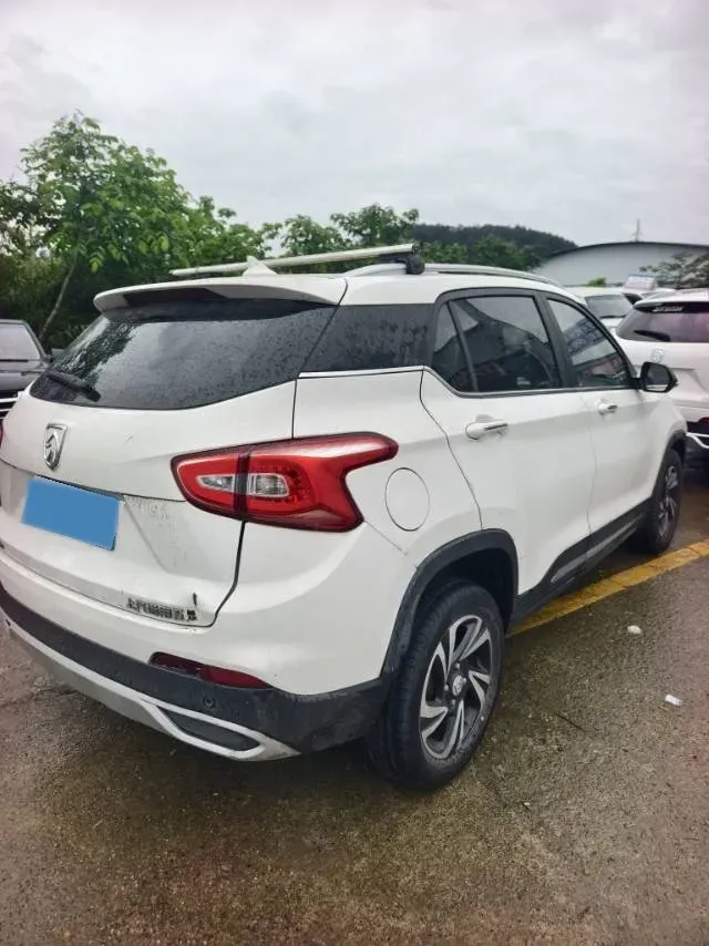 2017 BaoJun 510 1.5L 112HP L4 6MT,autocango,china used car exporter,china ev exporter,chinese used car exporter,chinese used ev exporter
