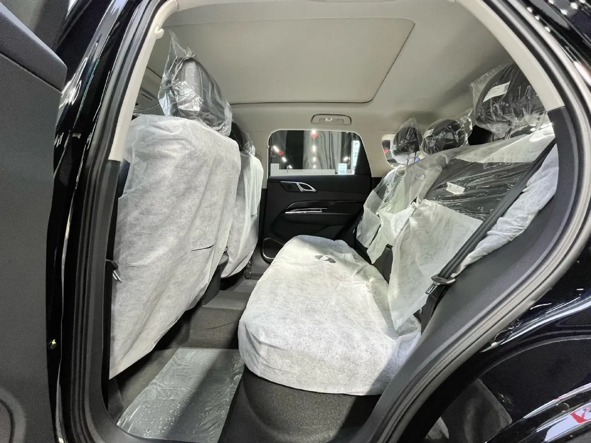 2025 HongQi HS3 1.5T 150HP L4 1DHT PHEV,autocango,china used car exporter,china ev exporter,chinese used car exporter,chinese used ev exporter