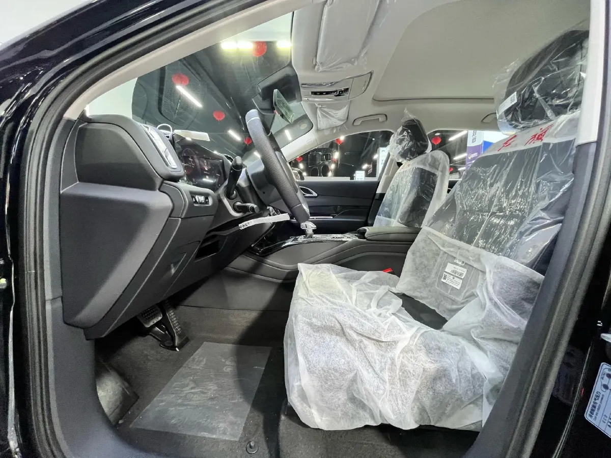 2025 HongQi HS3 1.5T 150HP L4 1DHT PHEV,autocango,china used car exporter,china ev exporter,chinese used car exporter,chinese used ev exporter