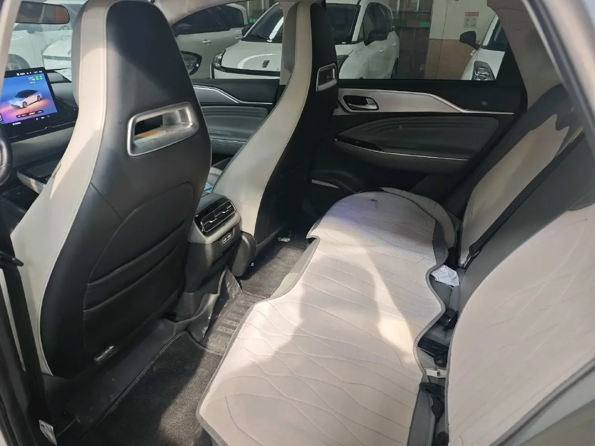 2022 ChangAn Oshan Z6 1.5T 170HP L4 6TCT PHEV 28.4KWH,autocango,china used car exporter,china ev exporter,chinese used car exporter,chinese used ev exporter