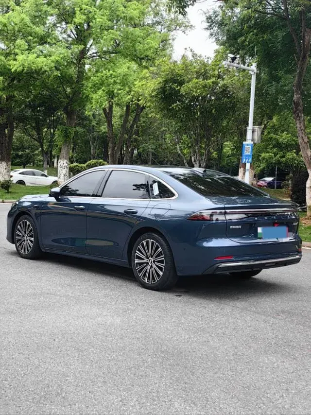 2025 Geely Galaxy A7 1.5L 112HP L4 1DHT PHEV,autocango,china used car exporter,china ev exporter,chinese used car exporter,chinese used ev exporter