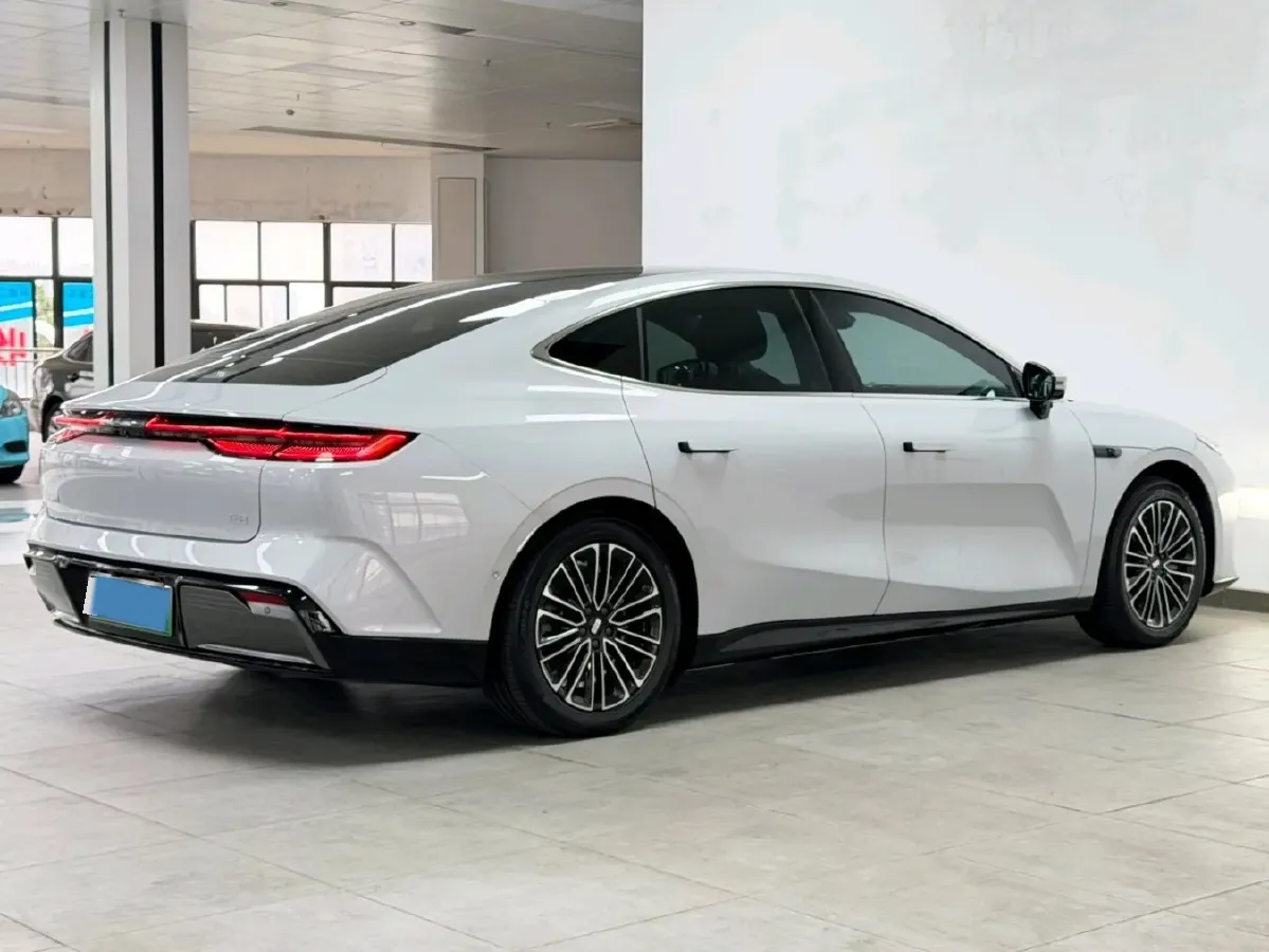 2025 BYD QinL 1.5L 101HP L4 E-CVT PHEV,autocango,china used car exporter,china ev exporter,chinese used car exporter,chinese used ev exporter