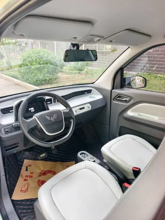 2021 WuLing HongGuang MINI EV BEV 13.9KWH,autocango,china used car exporter,china ev exporter,chinese used car exporter,chinese used ev exporter